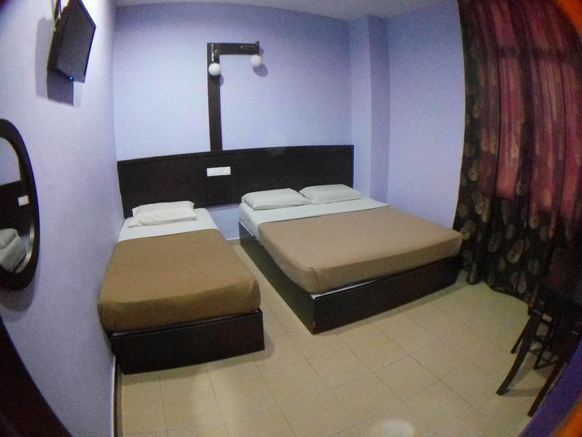 The Uni Garden Hotel Skudai Exterior photo